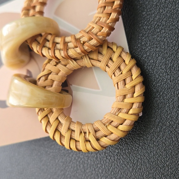 Wicker & Enamel Post Earrings, NWT - Picture 6 of 9